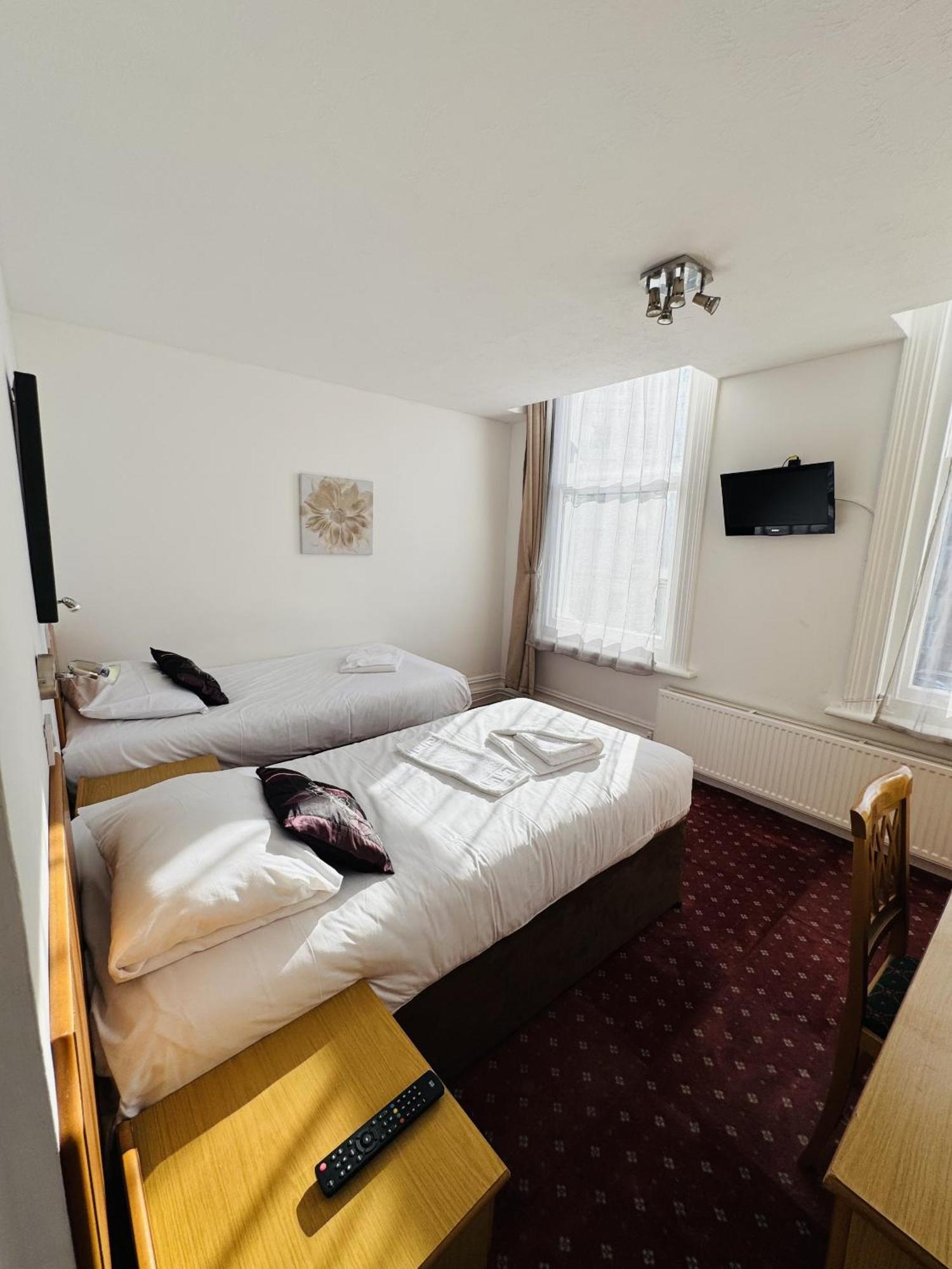 Carlton Court Hotel Torneo de Eastbourne Exterior foto