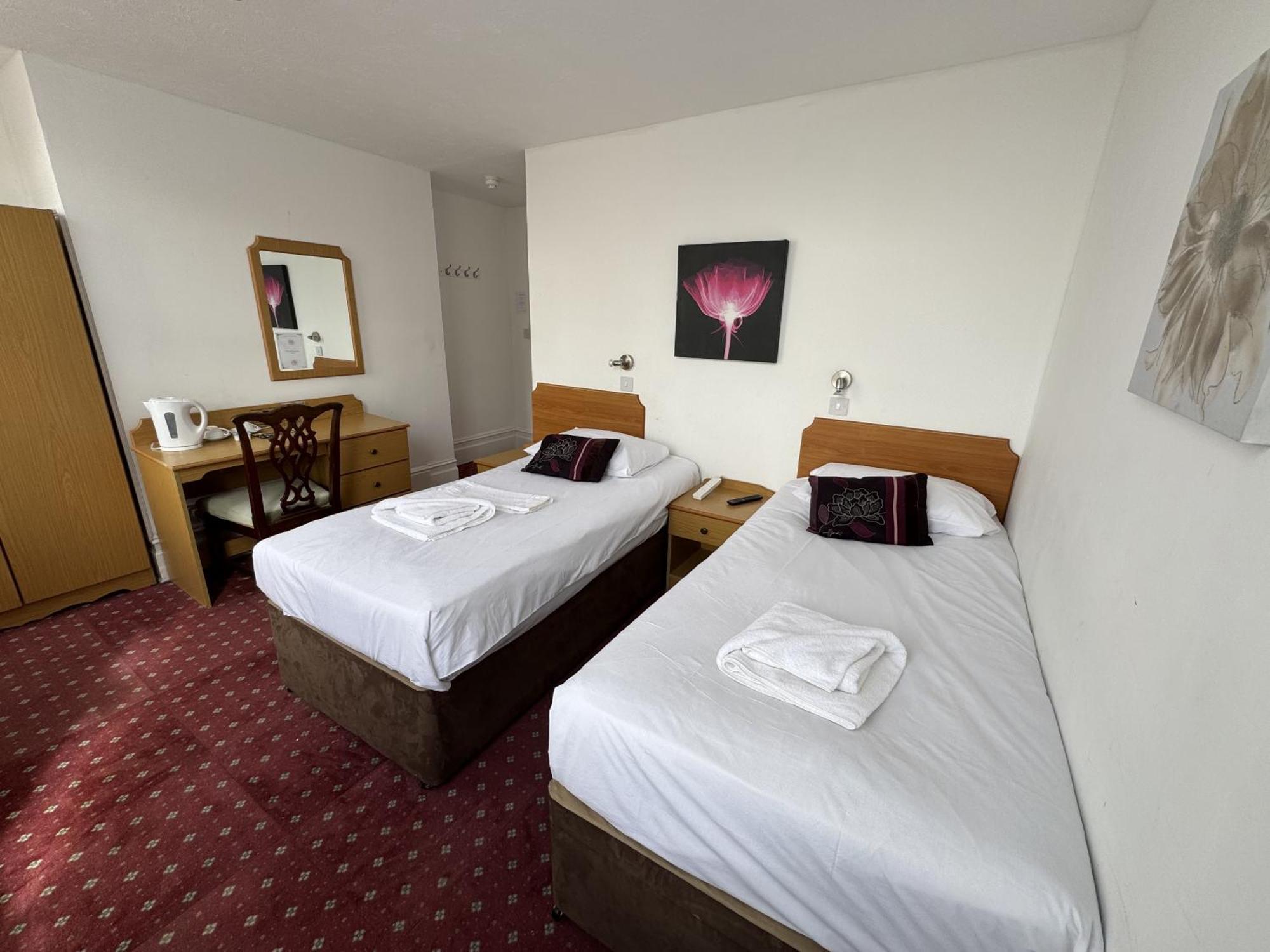 Carlton Court Hotel Torneo de Eastbourne Exterior foto